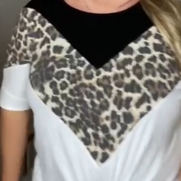 Color Block Top - Picture 3 of 3